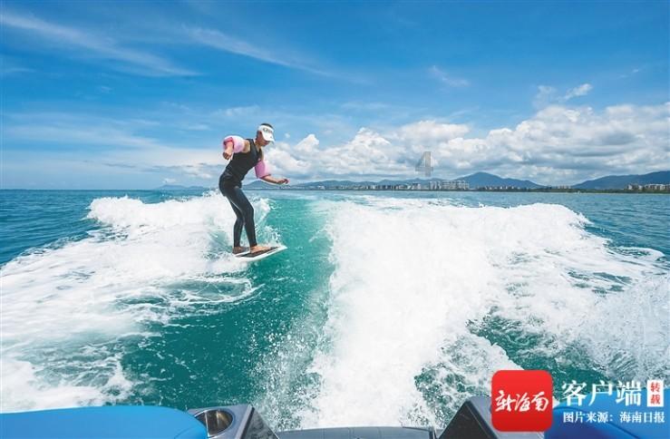 村上春树：介意父亲参与侵华战争，20多年不见面